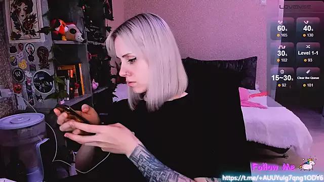 Mad beauty - checkout our excited streamers as they tease to their beloved melodies and slowly squirt for enjoyment to appease your wildest wishes.