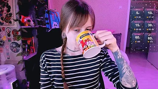 Mad beauty - checkout our excited streamers as they tease to their beloved melodies and slowly squirt for enjoyment to appease your wildest wishes.