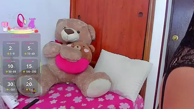 naomi_rousee_ from StripChat is Freechat