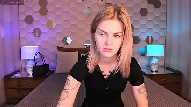 Mad beauty - checkout our excited streamers as they tease to their beloved melodies and slowly squirt for enjoyment to appease your wildest wishes.