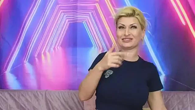 Photos of Nastya_27 from StripChat is Freechat