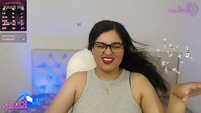 natalia_dreams from StripChat is Freechat