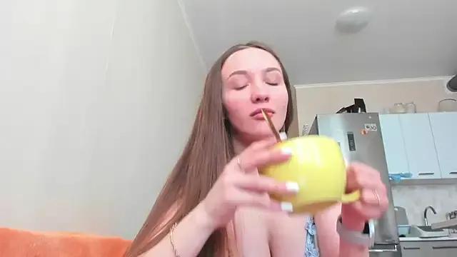 Naughty_Molly from StripChat is Freechat