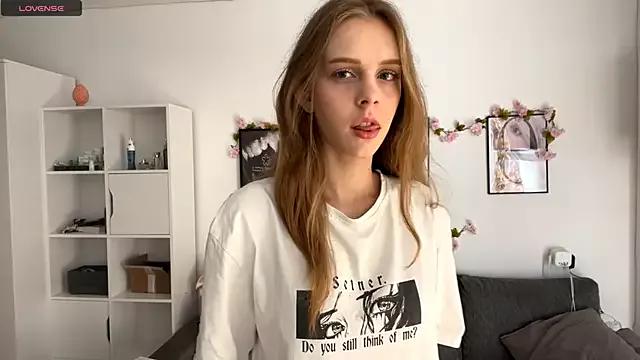 Mad beauty - checkout our excited streamers as they tease to their beloved melodies and slowly squirt for enjoyment to appease your wildest wishes.