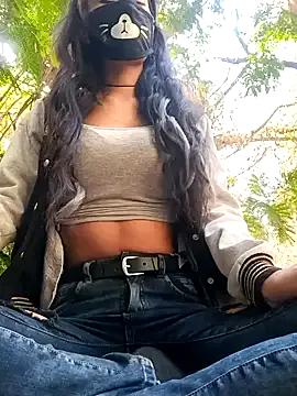 NaughtyMiuw from StripChat is Freechat