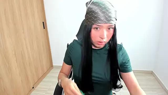 nayraleon_a from StripChat is Freechat