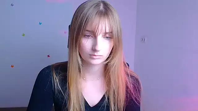 NeyliDream from StripChat is Freechat