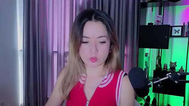 Mad beauty - checkout our excited streamers as they tease to their beloved melodies and slowly squirt for enjoyment to appease your wildest wishes.