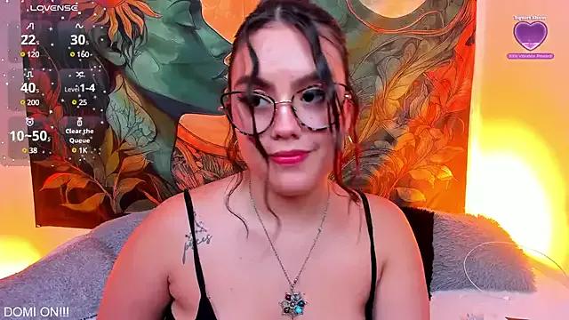 Mad beauty - checkout our excited streamers as they tease to their beloved melodies and slowly squirt for enjoyment to appease your wildest wishes.