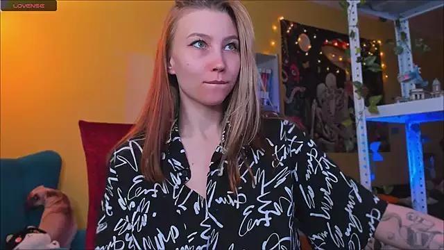 Mad beauty - checkout our excited streamers as they tease to their beloved melodies and slowly squirt for enjoyment to appease your wildest wishes.