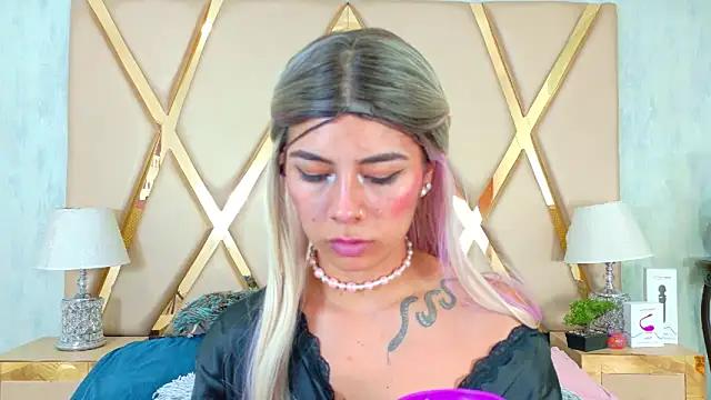 Mad beauty - checkout our excited streamers as they tease to their beloved melodies and slowly squirt for enjoyment to appease your wildest wishes.