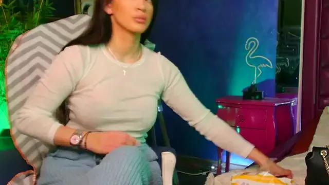 Mad beauty - checkout our excited streamers as they tease to their beloved melodies and slowly squirt for enjoyment to appease your wildest wishes.