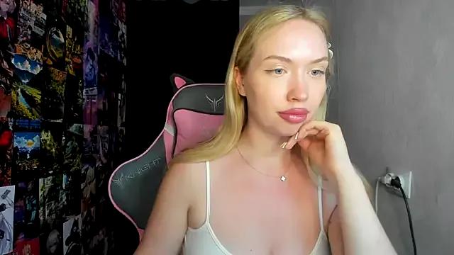 Mad beauty - checkout our excited streamers as they tease to their beloved melodies and slowly squirt for enjoyment to appease your wildest wishes.