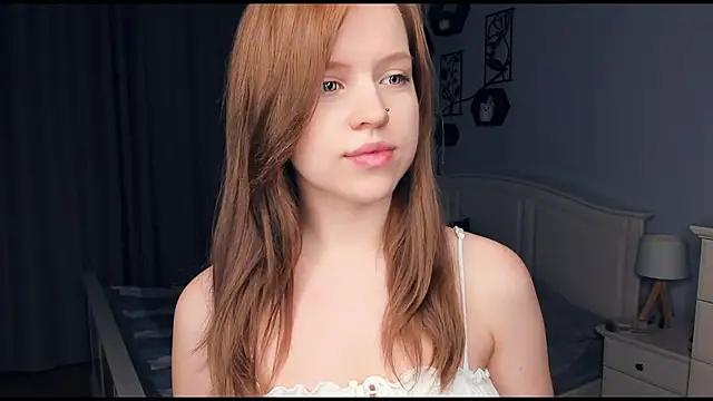NicoleSkyt from StripChat is Freechat
