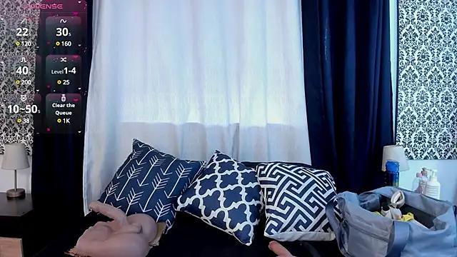 NicolettaLima from StripChat is Freechat