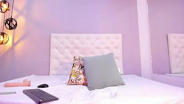 Mad beauty - checkout our excited streamers as they tease to their beloved melodies and slowly squirt for enjoyment to appease your wildest wishes.