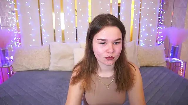 Nika_Sayrus from StripChat is Freechat
