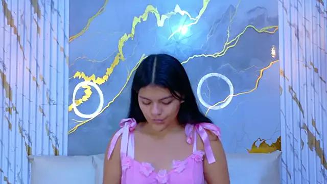 NIKIBUNNY from StripChat is Freechat