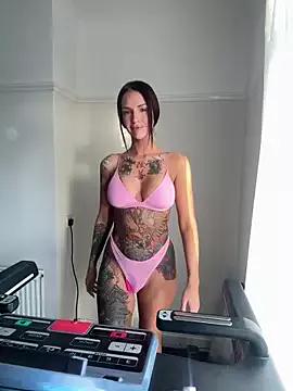 NikkiFoxx_13 from StripChat is Freechat