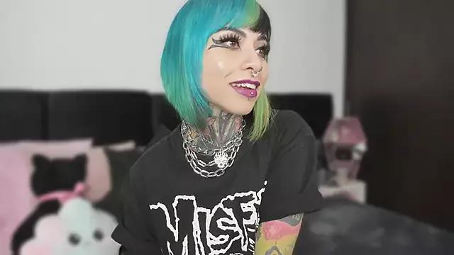 Mad beauty - checkout our excited streamers as they tease to their beloved melodies and slowly squirt for enjoyment to appease your wildest wishes.