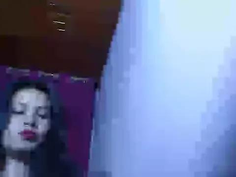 nina_kisslove from StripChat is Freechat