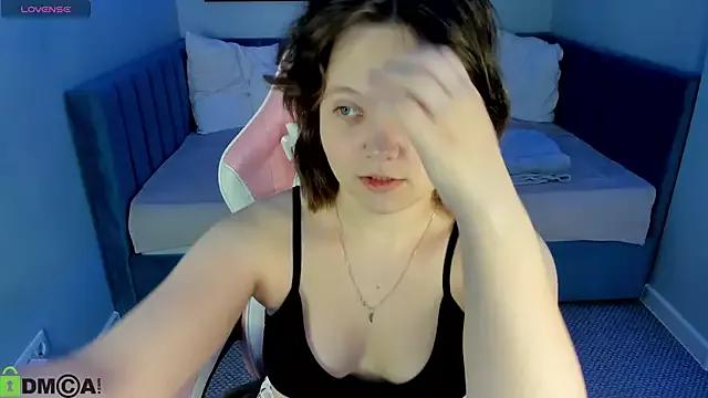 Nina_Lunaa from StripChat is Freechat