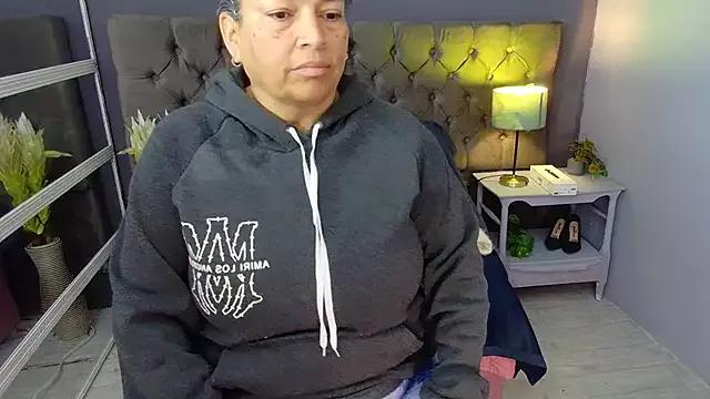 NinaBlazee from StripChat is Freechat