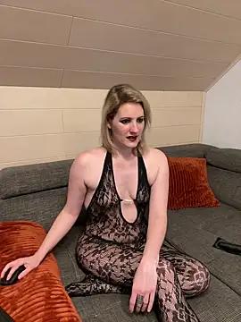 Mad beauty - checkout our excited streamers as they tease to their beloved melodies and slowly squirt for enjoyment to appease your wildest wishes.
