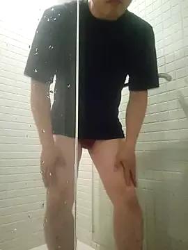 offwhite777 from StripChat is Freechat