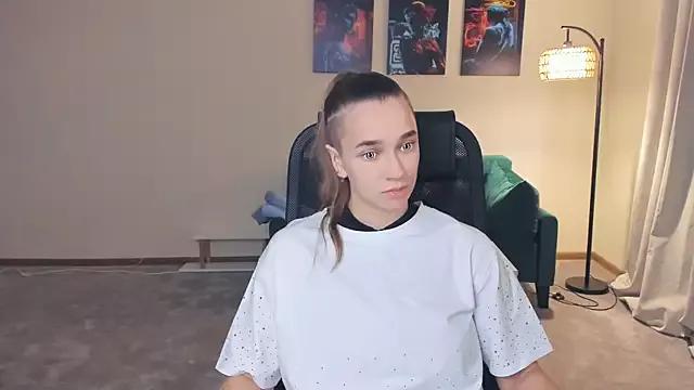 Mad beauty - checkout our excited streamers as they tease to their beloved melodies and slowly squirt for enjoyment to appease your wildest wishes.