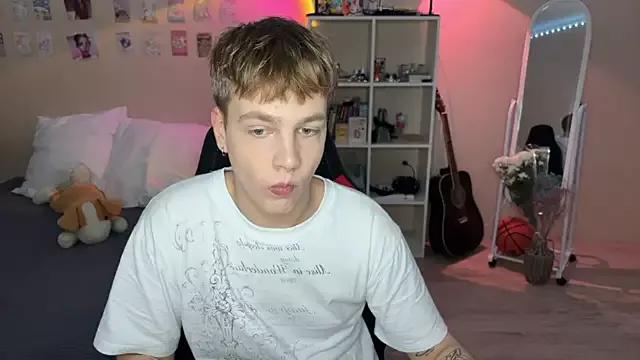 olivertasty from StripChat is Freechat