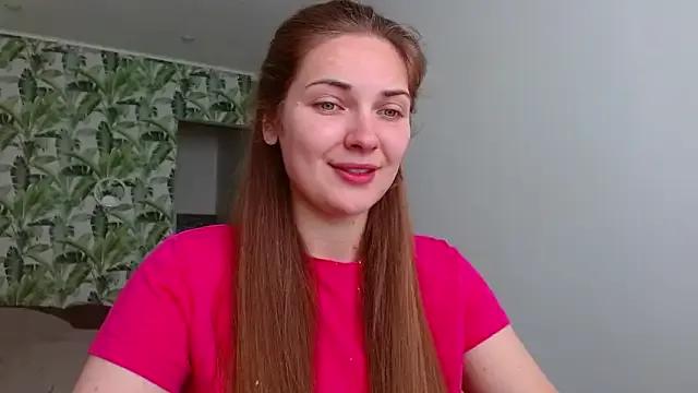 Olivia_shine from StripChat is Freechat
