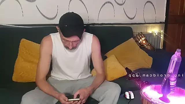 onlystefansUK from StripChat is Freechat