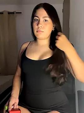 OriannaLuna from StripChat is Freechat