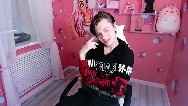 OttoWilliams from StripChat is Freechat