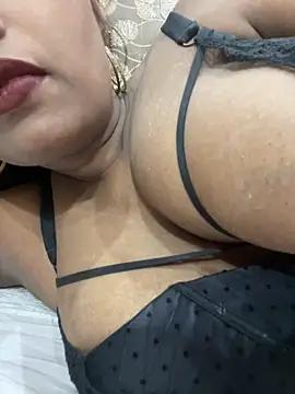 OyoWali-Bhabhi from StripChat