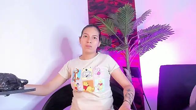 Mad beauty - checkout our excited streamers as they tease to their beloved melodies and slowly squirt for enjoyment to appease your wildest wishes.