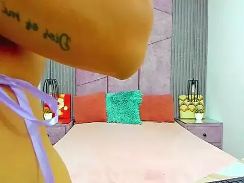 Mad beauty - checkout our excited streamers as they tease to their beloved melodies and slowly squirt for enjoyment to appease your wildest wishes.