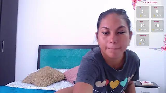PammelaBoold from StripChat