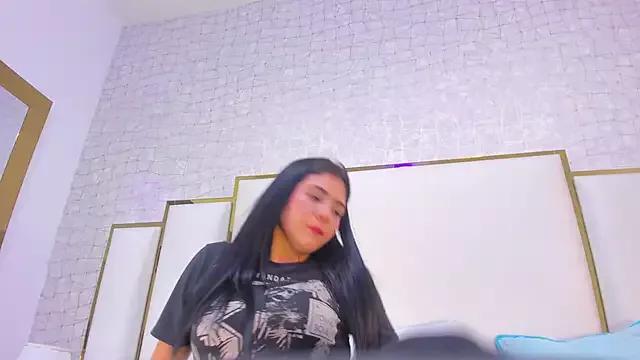 paola_rodriguez from StripChat is Freechat