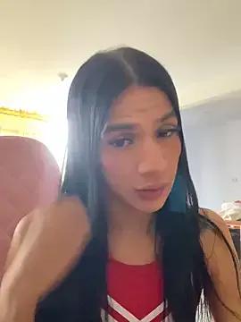 Paris_natalie from StripChat is Freechat