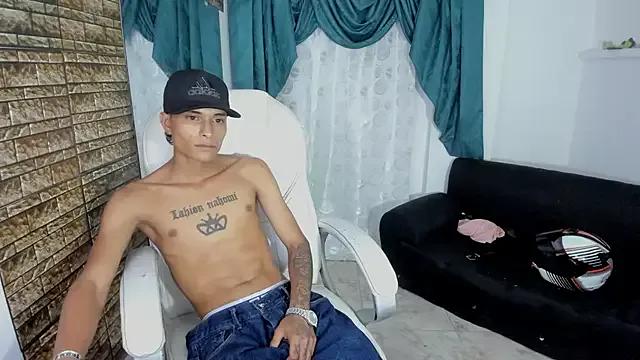 paul_booy from StripChat is Freechat