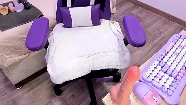 Mad beauty - checkout our excited streamers as they tease to their beloved melodies and slowly squirt for enjoyment to appease your wildest wishes.