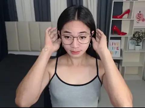 PetiteAsianMarian from StripChat is Freechat
