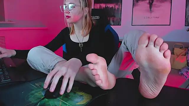 Mad beauty - checkout our excited streamers as they tease to their beloved melodies and slowly squirt for enjoyment to appease your wildest wishes.