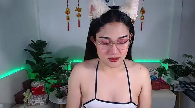 Mad beauty - checkout our excited streamers as they tease to their beloved melodies and slowly squirt for enjoyment to appease your wildest wishes.