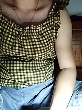Poppy-y from StripChat is Freechat