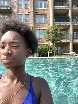 PrettyGal_Tingz from StripChat is Freechat