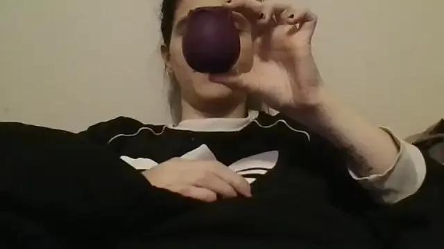 Prettypixie113 from StripChat is Freechat