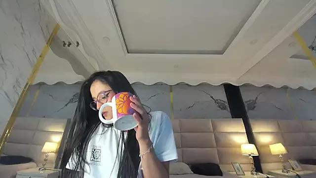 Mad beauty - checkout our excited streamers as they tease to their beloved melodies and slowly squirt for enjoyment to appease your wildest wishes.